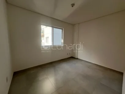 Foto Apartamento com 2 Dormitórios
