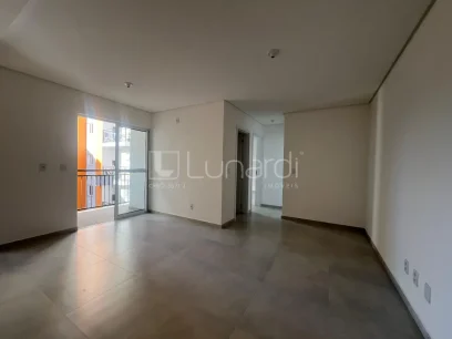 Foto Apartamento com 2 Dormitórios