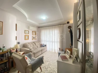 Foto Apartamento com 2 Dormitórios