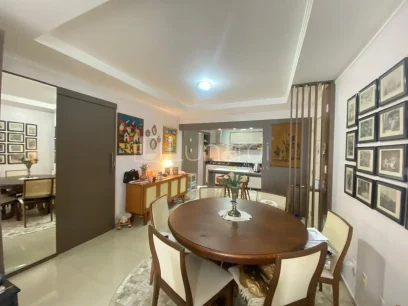 Foto Apartamento com 2 Dormitórios