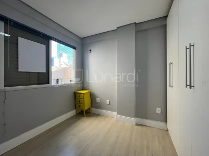 Foto Apartamento com 3 Dormitórios