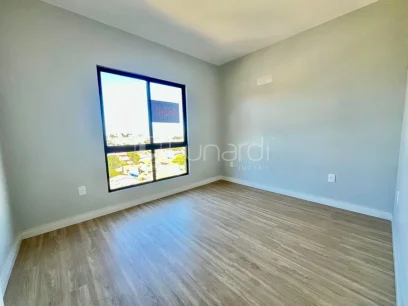 Foto Apartamento com 2 Dormitórios