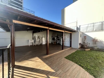Foto Apartamento com 3 Dormitórios