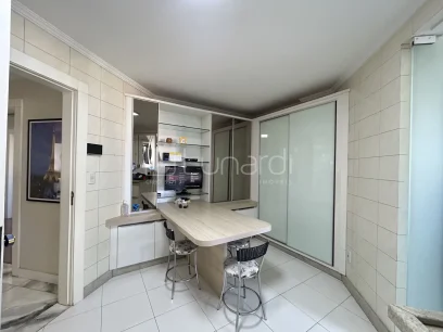 Foto Apartamento com 3 Dormitórios