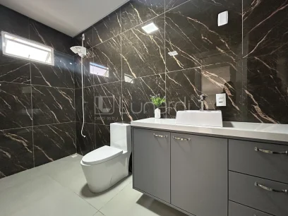 Foto Casa com 4 Dormitórios