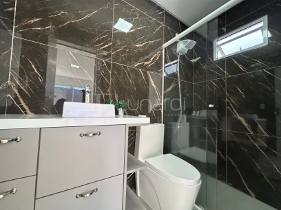 Foto Casa com 4 Dormitórios
