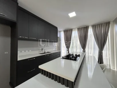 Foto Casa com 4 Dormitórios