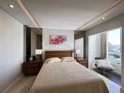 Foto Apartamento com 3 Suítes