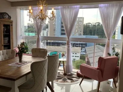 Apartamento com 3 Suítes