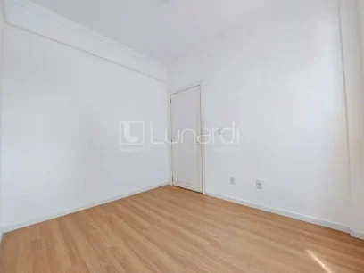 Foto Apartamento com 3 Dormitórios