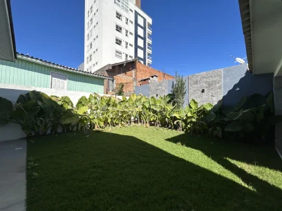 Foto Casa com 4 Dormitórios