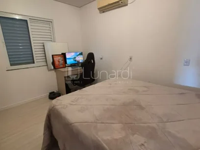 Foto Casa com 2 Dormitórios