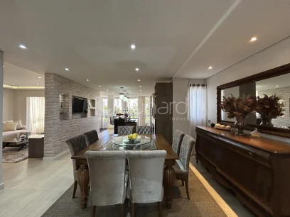 Foto Apartamento com 3 Suítes