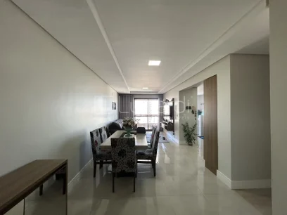 Foto Apartamento com 3 Dormitórios