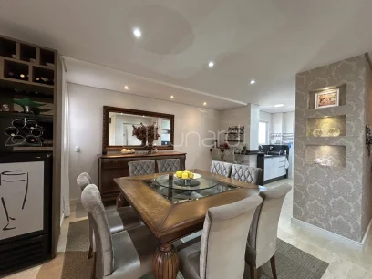 Foto Apartamento com 3 Suítes