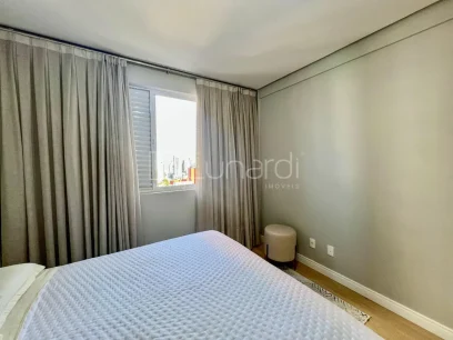 Foto Apartamento com 2 Dormitórios