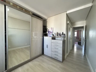 Foto Apartamento com 3 Dormitórios
