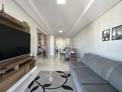 Foto Apartamento com 3 Dormitórios