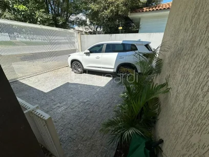 Foto Casa com 3 Dormitórios