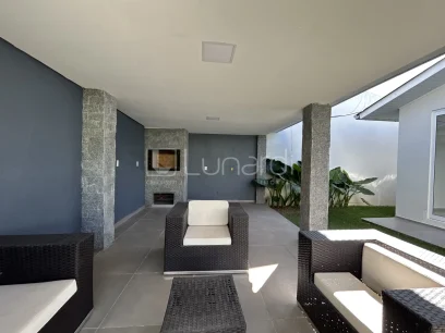 Foto Casa com 4 Dormitórios