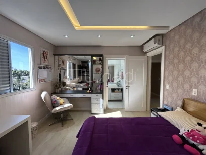 Foto Apartamento com 3 Suítes