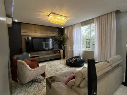 Foto Casa com 3 Dormitórios