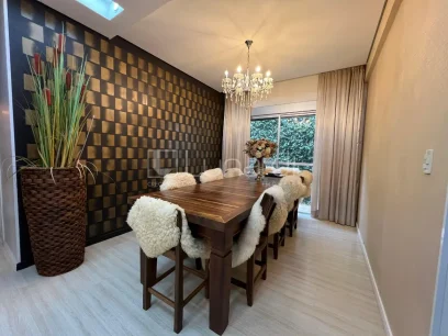 Foto Casa com 3 Dormitórios