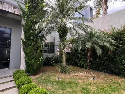 Foto Casa com 3 Dormitórios