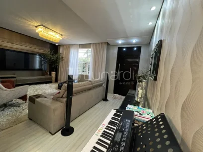 Foto Casa com 3 Dormitórios