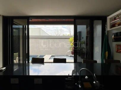 Foto Casa com 3 Dormitórios