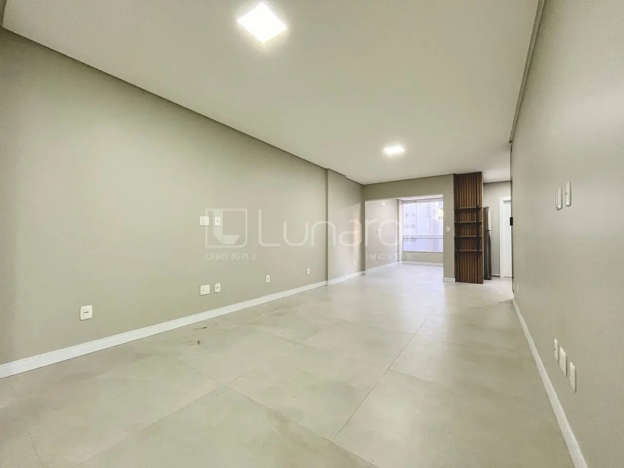 Foto Apartamento com 3 Dormitórios