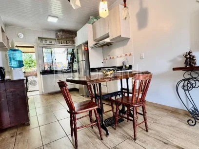 Foto Casa com 2 Dormitórios