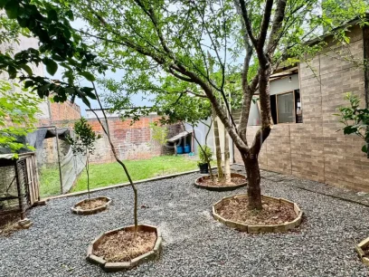 Foto Casa com 2 Dormitórios