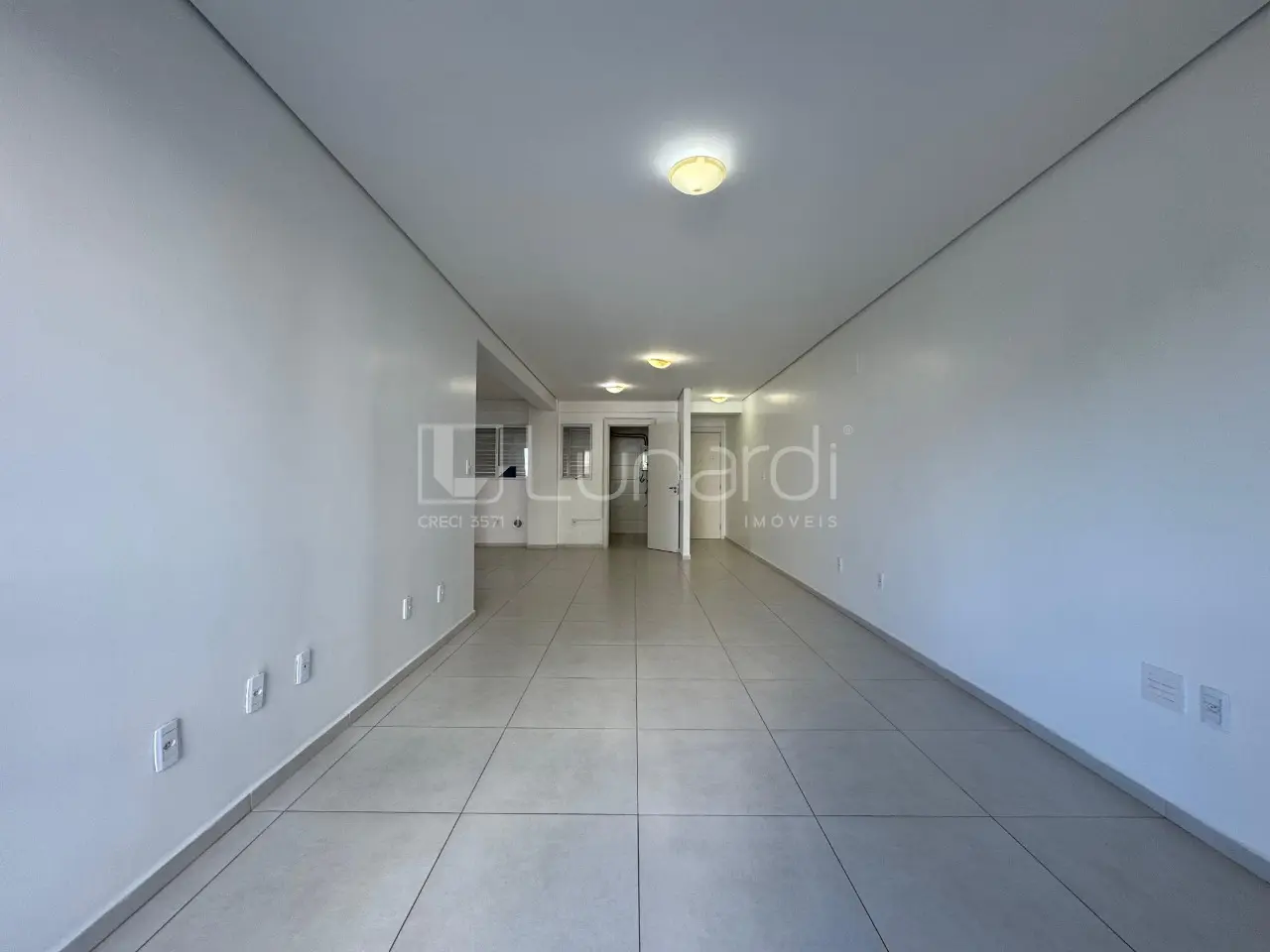 Foto Apartamento com 3 Dormitórios