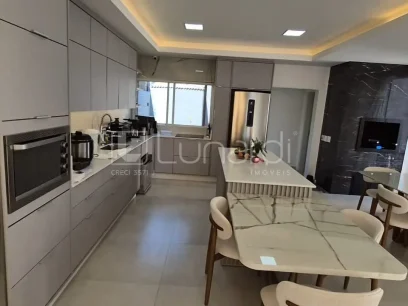 Foto Casa com 3 Dormitórios