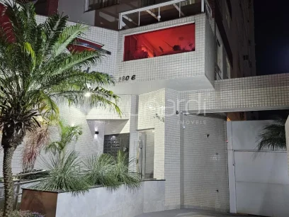 Foto Apartamento com 2 Dormitórios