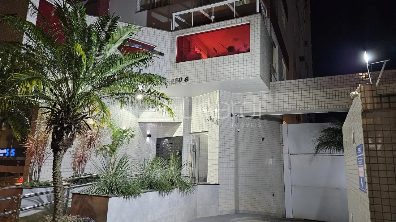 Foto Apartamento com 2 Dormitórios