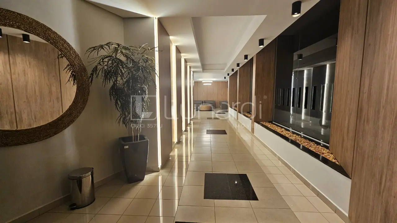 Foto Apartamento com 2 Dormitórios