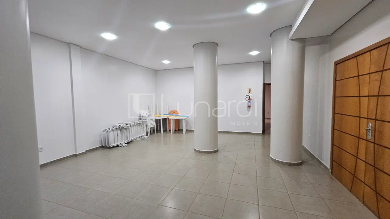 Foto Apartamento com 2 Dormitórios