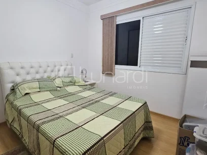 Foto Apartamento com 2 Dormitórios