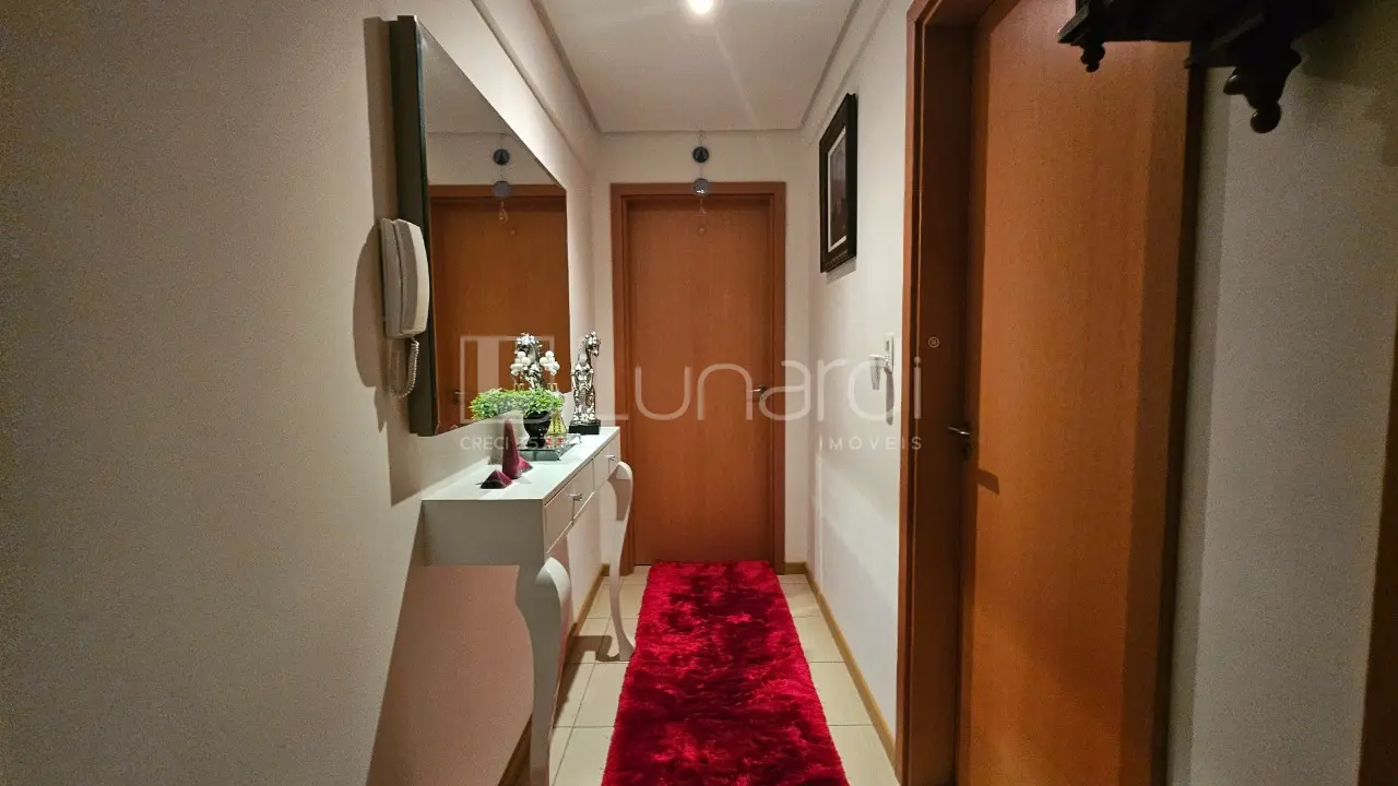 Foto Apartamento com 2 Dormitórios