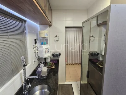 Foto Apartamento com 2 Dormitórios