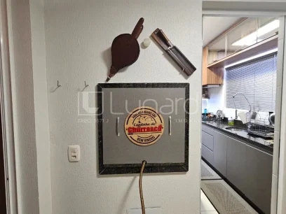 Foto Apartamento com 2 Dormitórios