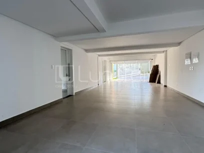 Foto Casa com 4 Dormitórios