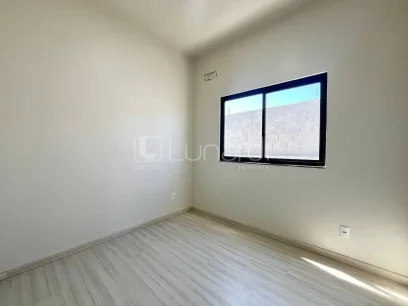 Casa com 3 Dormitórios - Miniatura - Lunardi Imóveis