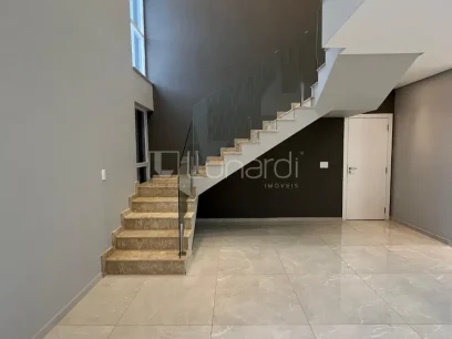 Foto Sobrado com 3 Suítes