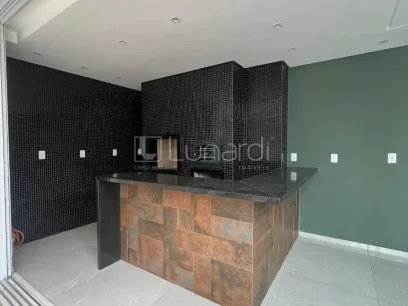 Foto Sobrado com 3 Suítes