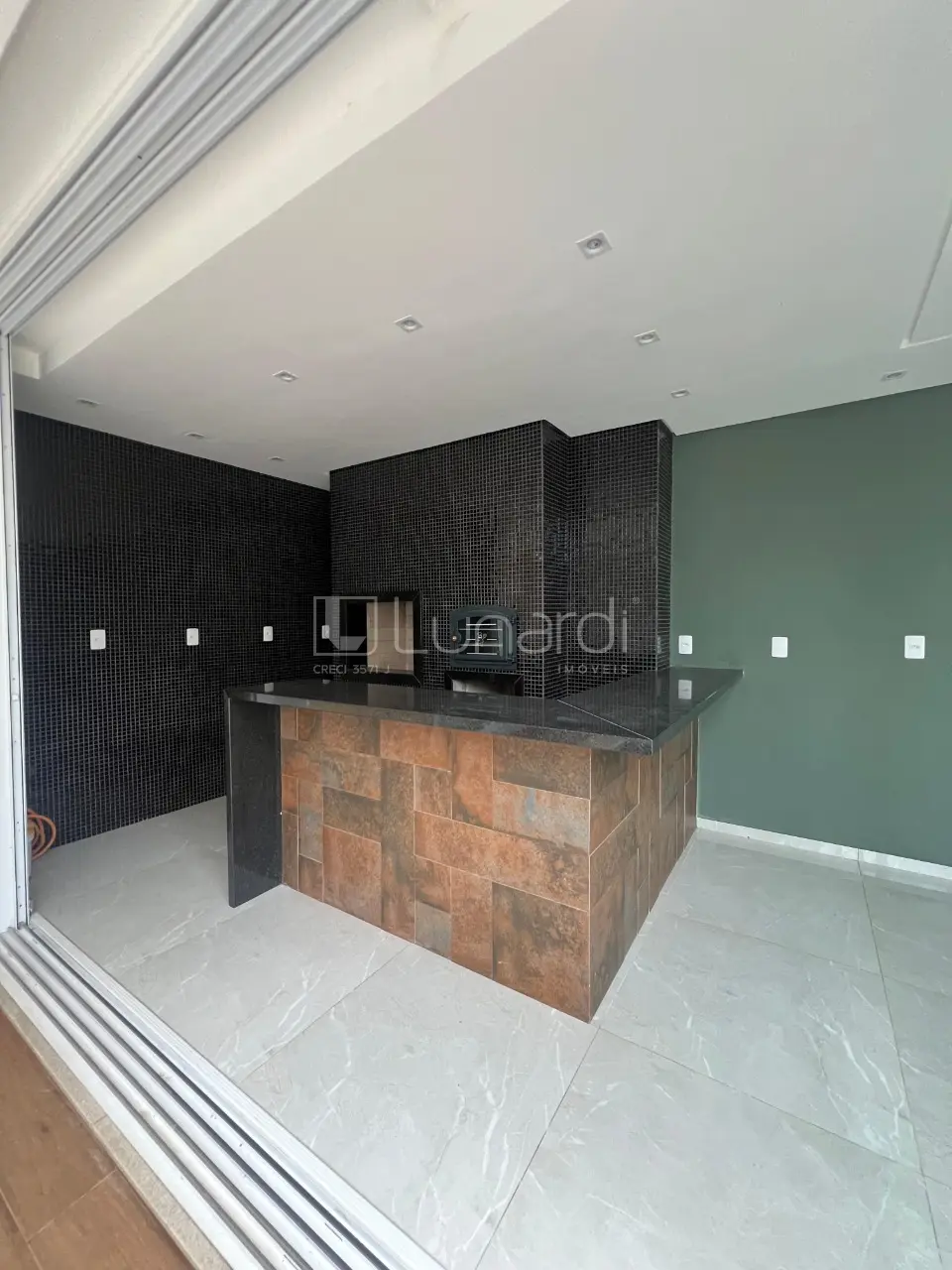 Foto Sobrado com 3 Suítes