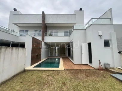 Foto Sobrado com 3 Suítes