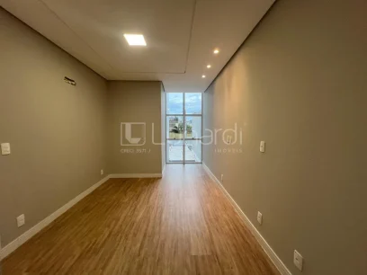 Foto Sobrado com 3 Suítes